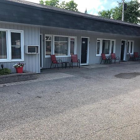 New Rockland Motel Bobcaygeon Buitenkant foto