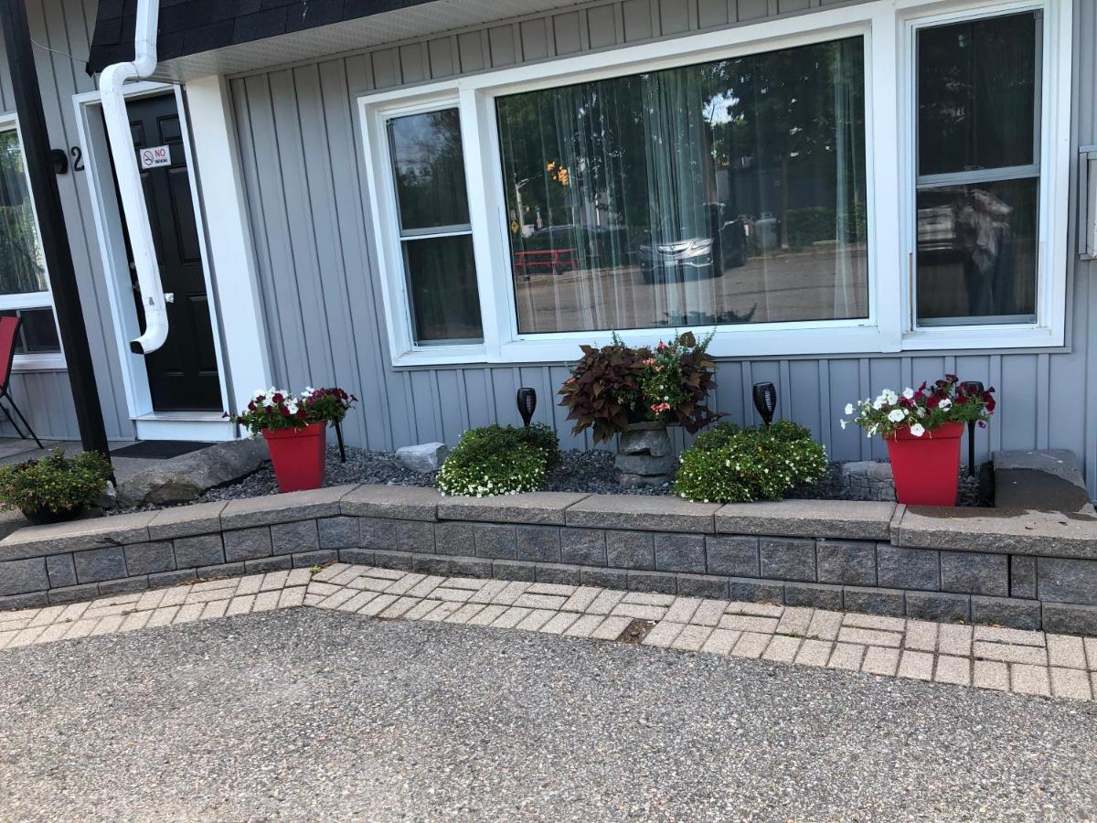 New Rockland Motel Bobcaygeon Buitenkant foto